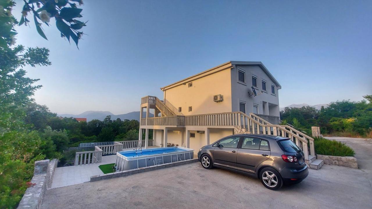 Dk Apartments Krasici Τίβατ Εξωτερικό φωτογραφία