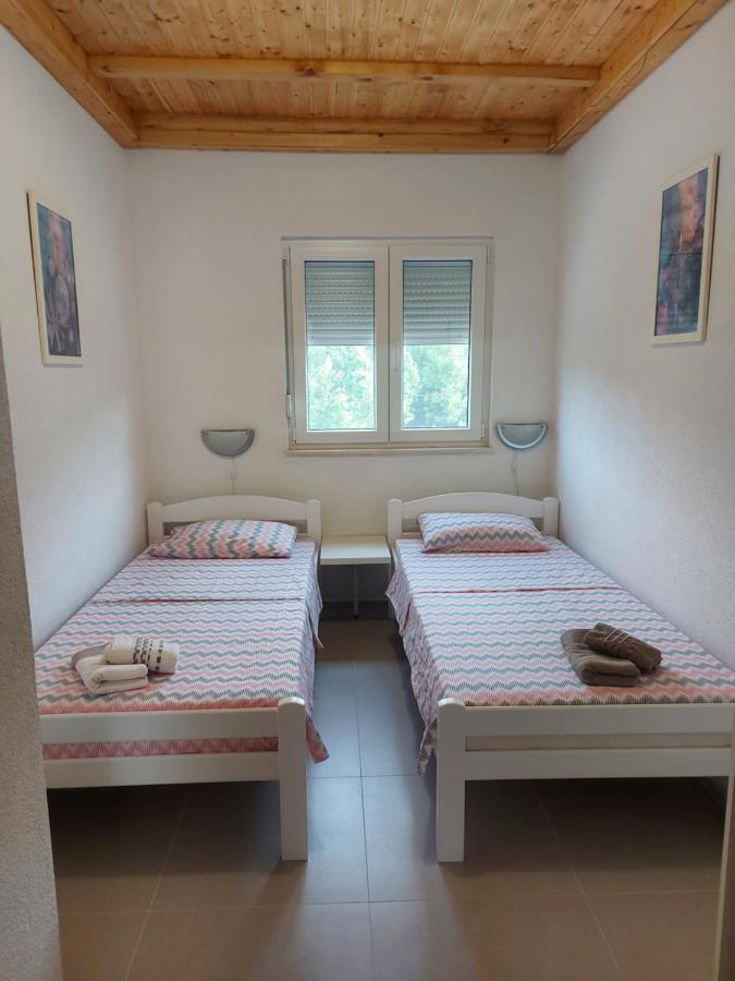 Dk Apartments Krasici Τίβατ Εξωτερικό φωτογραφία